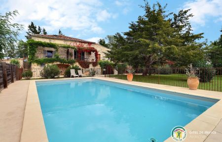 Beau mas en pierres avec jardin et piscine privée Gîte n°101718 Grospierres - Ardèche - Beau mas en pierres avec jardin et piscine privée