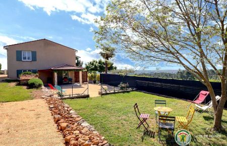 G&icirc;te n&deg;117716 Lablach&egrave;re - Ard&egrave;che - G&icirc;te au rez-de-chauss&eacute;e avec jardin privatif et abri voiture. Vue panoramique.