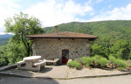 G&icirc;te n&deg;18013 Astet - Ard&egrave;che - L'entr&eacute;e du g&icirc;te Henriette