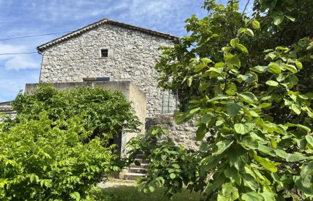 G&icirc;te n&deg;23007 Balazuc - Ard&egrave;che - photo