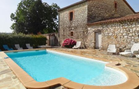 Piscine de 9x4 profondeur 1.50 Gîte n°24027 Banne - Ardèche - Piscine de 9x4 profondeur 1.50