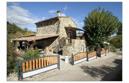 G&icirc;te n&deg;270700 Saint-Martin-sur-Lavezon - Ard&egrave;che - photo