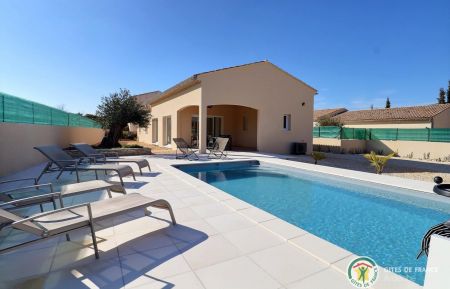G&icirc;te n&deg;291725 Saint-Rem&egrave;ze - Ard&egrave;che - villa ind&eacute;pendante avec piscine priv&eacute;e tout confort