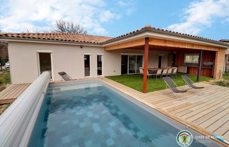 G&icirc;te n&deg;291727 Saint-Rem&egrave;ze - Ard&egrave;che - Maison ind&eacute;pendante avec piscine privative et terrasse couverte