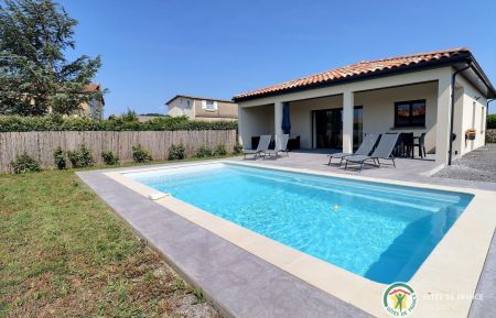 G&icirc;te n&deg;330746 Vallon-Pont-d'Arc - Ard&egrave;che - Villa ind&eacute;pendante avec piscine priv&eacute;e terrasse couverte