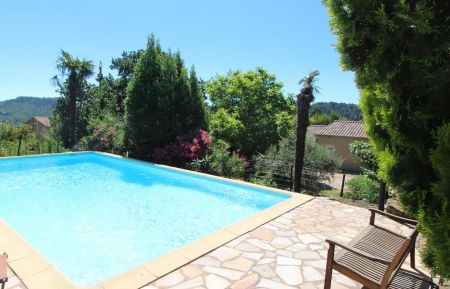 G&icirc;te n&deg;334082 Les Vans - Ard&egrave;che - photo