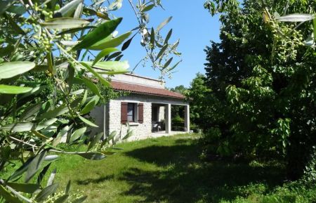G&icirc;te n&deg;348009 Vog&uuml;&eacute; - Ard&egrave;che - photo