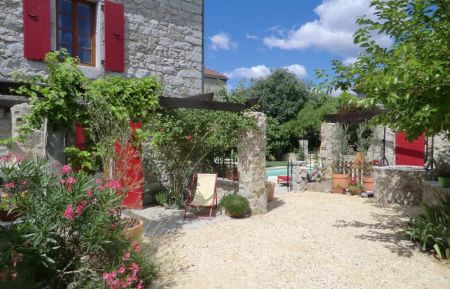 Chambre d'h&ocirc;tes n&deg;370 Saint-Alban-Auriolles - Ard&egrave;che - photo