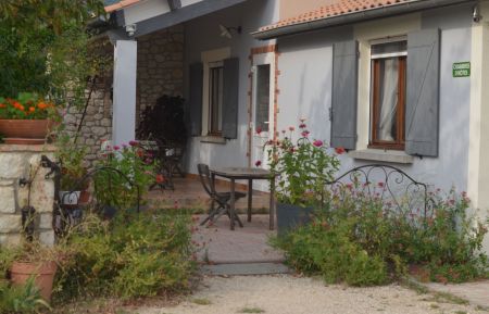 Chambre d'h&ocirc;tes n&deg;81 Saint-Rem&egrave;ze - Ard&egrave;che - photo