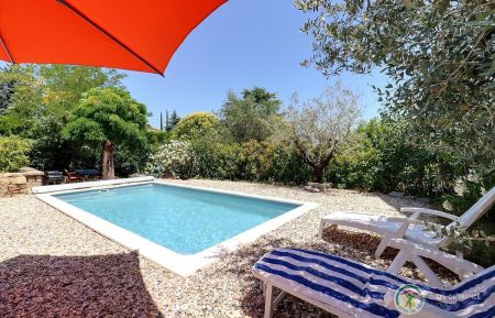 G&icirc;te n&deg;334739 Les Vans - Ard&egrave;che - Piscine priv&eacute;e avec la vue sur les Vans