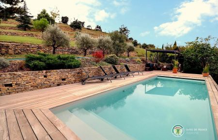 La piscine à partager et les espaces paysagers Gîte n°190701 Rochecolombe - Ardèche - La piscine à partager et les espaces paysagers