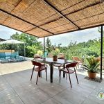 une partie de la terrasse couverte
