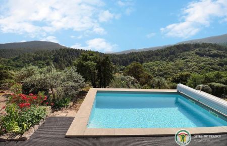 Vue incroyable sur les Cévennes - piscine à partager Gîte n°334736 Les Vans - Ardèche - Vue incroyable sur les Cévennes - piscine à partager