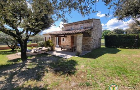 G&icirc;te n&deg;264709 Saint-Marcel-d'Ard&egrave;che - Ard&egrave;che - G&icirc;te La Proven&ccedil;ale avec terrain clos