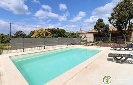 G&icirc;te n&deg;113717 Labastide-de-Virac - Ard&egrave;che - Villa ind&eacute;pendante avec piscine priv&eacute;e s&eacute;curis&eacute;e