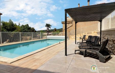 la piscine et coin à l'ombre Gîte n°19718 Aubenas - Ardèche - la piscine et coin à l'ombre