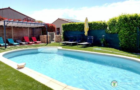 La piscine à partager Gîte n°110701 Joyeuse - Ardèche - La piscine à partager