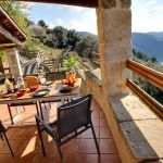 Prenez votre repas sur la terrasse avec vue imprenable ! Prenez votre repas sur la terrasse avec vue imprenable !