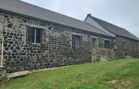 L'entrée aux gîtes Les Violettes et Myrtilles Gîte n°203005 Sagnes-et-Goudoulet - Ardèche - L'entrée aux gîtes Les Violettes et Myrtilles