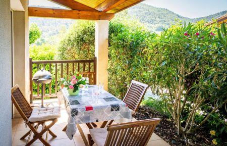 G&icirc;te n&deg;255700 Saint-Julien-en-Saint-Alban - Ard&egrave;che - photo