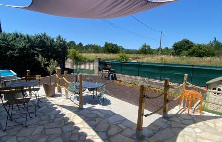 La terrasse Gîte n°231703 Saint-Étienne-de-Fontbellon - Ardèche - La terrasse