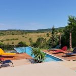Piscine chauff&eacute;e,avec deux bassins, &agrave; d&eacute;bordement
