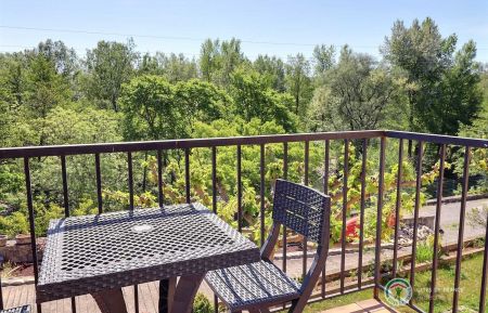 G&icirc;te n&deg;131013 Lanas - Ard&egrave;che - Balcon avec vue sur la rivi&egrave;re Ard&egrave;che