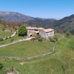 Le g&icirc;te Le P&eacute;lou dans une partie de la ferme