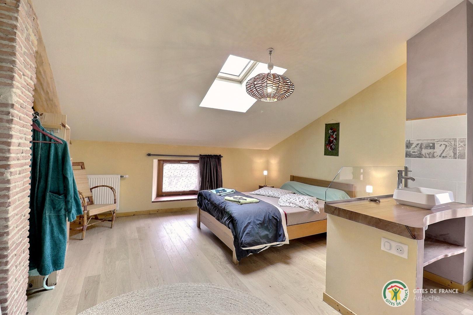 Chambre Passiflore avec lit en 140 photo 15