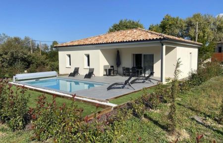 Maison individuelle avec piscine et climatisation Gîte n°31717 Berrias-et-Casteljau - Ardèche - Maison individuelle avec piscine et climatisation