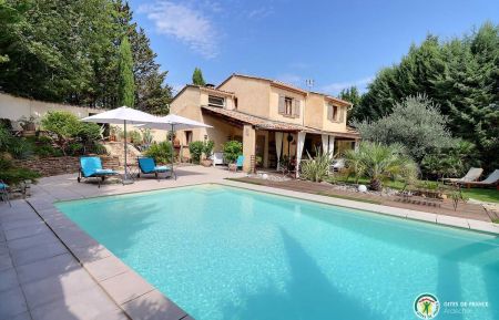 G&icirc;te n&deg;61708 Chauzon - Ard&egrave;che - Villa ind&eacute;pendante avec piscine priv&eacute;e