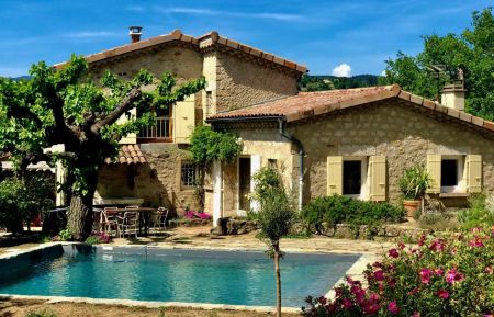 G&icirc;te n&deg;325714 Ucel - Ard&egrave;che - Bienvenue &agrave; la Brugette