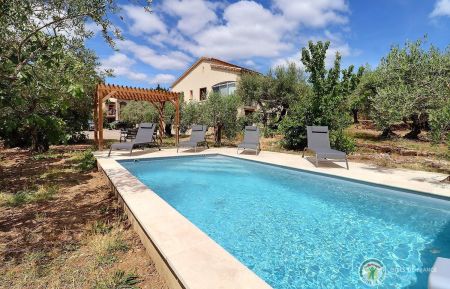 G&icirc;te n&deg;334733 Les Vans - Ard&egrave;che - Maison ind&eacute;pendante avec piscine priv&eacute;e s&eacute;curis&eacute;e