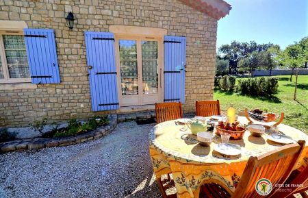 G&icirc;te n&deg;279024 Saint-Montan - Ard&egrave;che - Terrasse en acc&egrave;s direct du salon