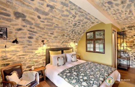 Lit en 160 dans la chambre climatisée Chambre d'hôtes n°553 Coux - Ardèche - Lit en 160 dans la chambre climatisée