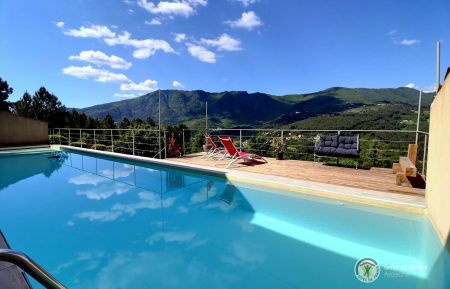 G&icirc;te n&deg;305706 Les Salelles - Ard&egrave;che - Le couloir de nage &agrave; partager avec vue sur la nature !